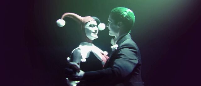 File:Harley and Joker dancing.jpg
