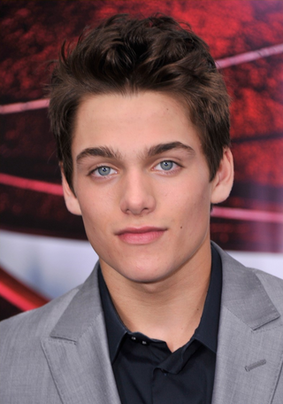 File:Dylan Sprayberry.png