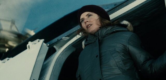 File:Lois arriving in Canada.jpg