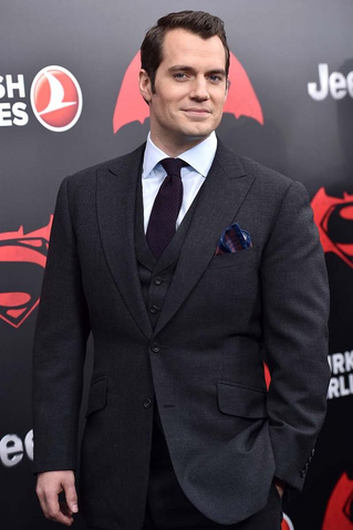 Archivo:Henry Cavill.png