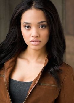 Kiersey Clemons