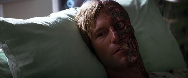 File:-Harvey-Dent-Two-Face-The-Dark-Knight-Screencaps-harvey-dent-13409285-1272-530.jpg
