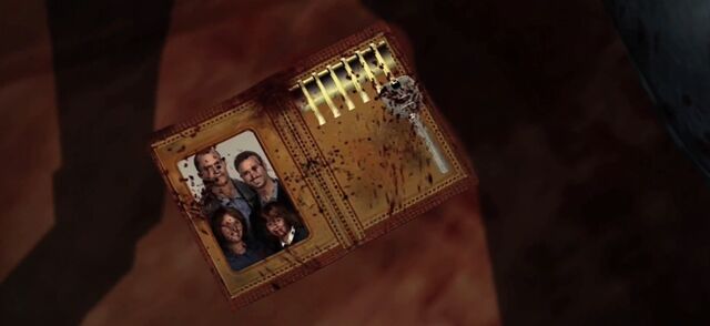 File:Dead Rising Family picture.jpg