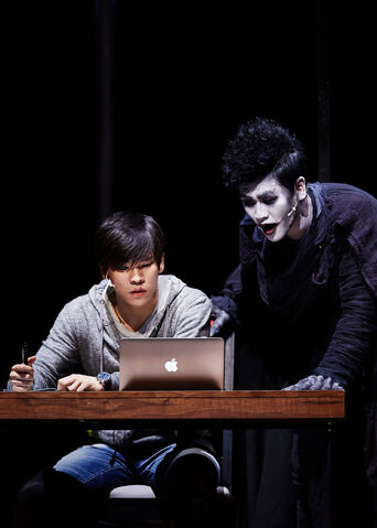 File:Musical Korean promo Light and Ryuk.jpg