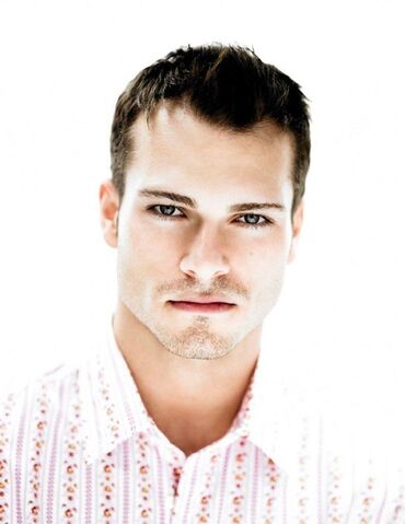 File:Shawn-roberts2.jpg
