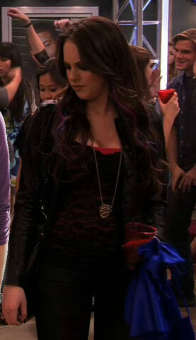 File:Jade West Leather Jacket.jpg