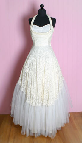 File:Vintage-wedding-dress2.jpg