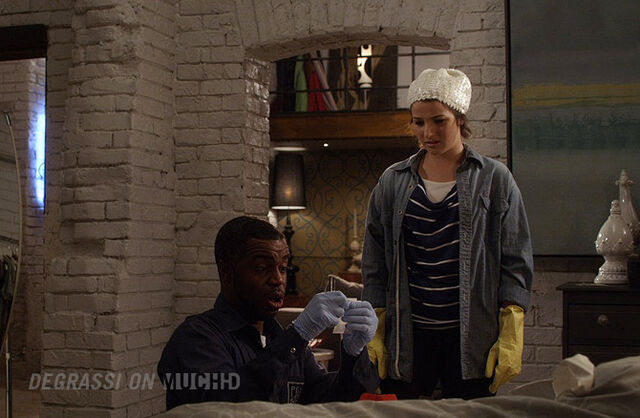 File:Degrassi-lookbook-1110-fiona.jpg