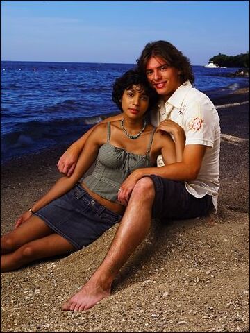 File:135px-Falcon-beach6.jpg