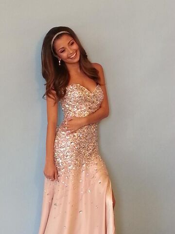 File:Prom Canada Mag1.jpg