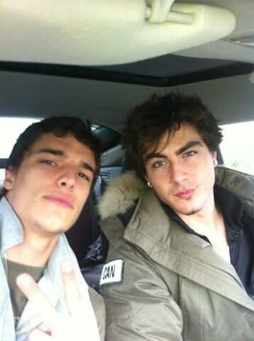 File:A80CFAiCUAAJAQq.jpg large.jpg