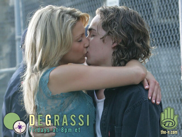 File:Semmakiss.jpg
