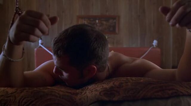 File:Shawn Roberts21.jpg