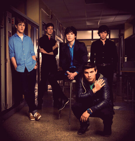 File:Tumblr m6g4lh36EU1qgzg27o1 500.jpg