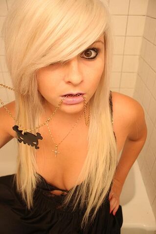 File:Emo2.jpg