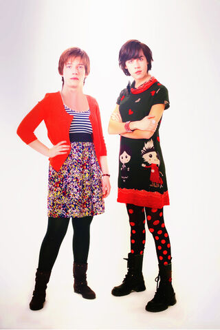 File:Jake-and-Eli-eli-goldsworthy-31416073-500-750.jpg