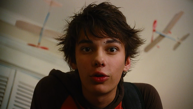 File:Devon Bostick (2).png