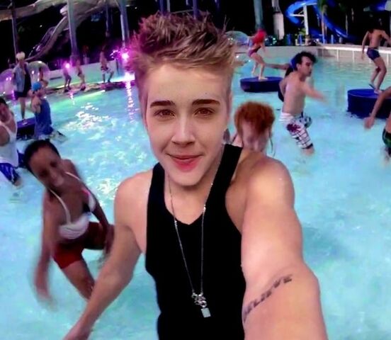 File:Milesjustin99.jpg