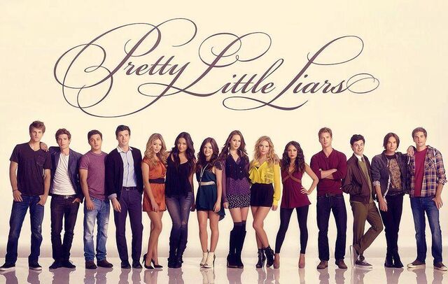 File:Ppl-full-cast-3-pretty-little-liars-tv-show-30668011-945-600-1.jpg