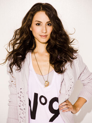 File:936full-troian-bellisario.jpg