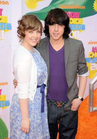 File:Munro+Chambers+Nickelodeon+24th+Annual+Kids+B7Xg40jnqqTl.jpg