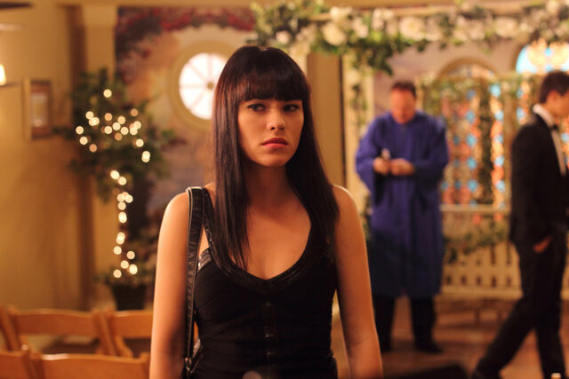 File:Katie at the wedding.jpg