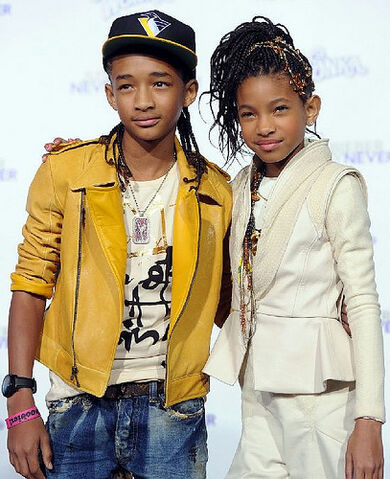 File:Willow-jaden-smith-justin-bieber-never-say-never-premiere.jpg