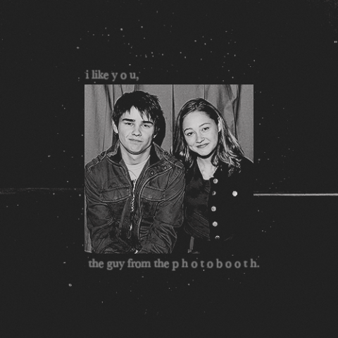 File:Camaya Photobooth - 1.gif