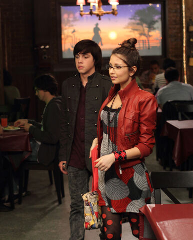File:Degrassi111415-11.jpg