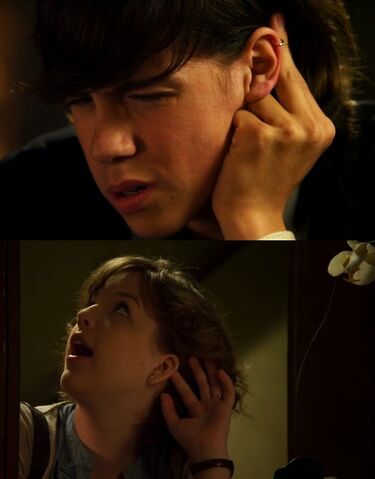 File:Eclare Matching Piercings.jpg