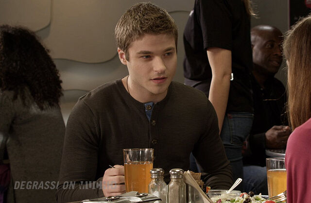 File:Degrassi-lookbook-1108-riley.jpg