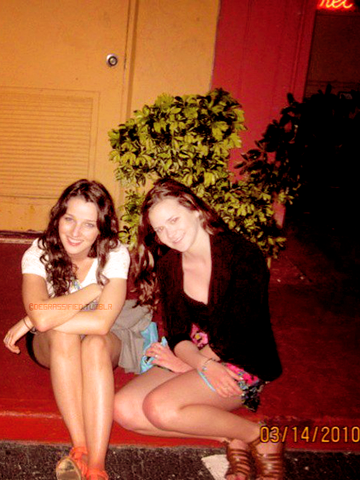 File:Tumblr lfjzxveKhF1qeegx8o1 500.png
