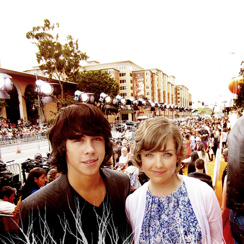 File:Tumblr lj74rxaUcW1qc2c5jo1 500.png