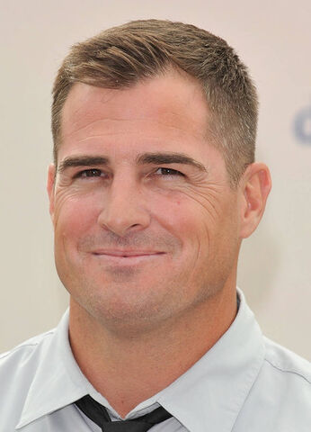 File:Mr. Vander.jpg