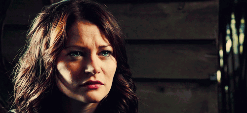 Risultati immagini per once upon a time belle gif