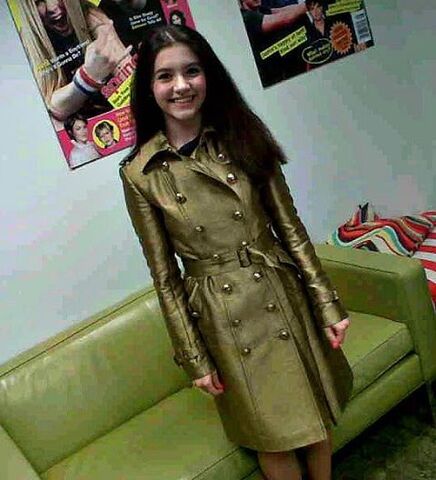 File:Ana in gold coat.jpg