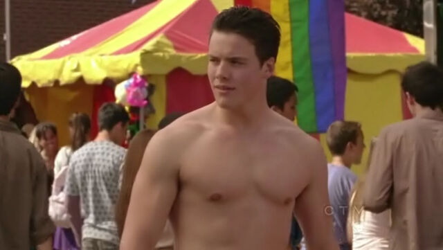 File:Degrassi-tng-9x07--12.jpg
