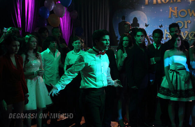 File:Degrassi-episode-1129-07.jpg