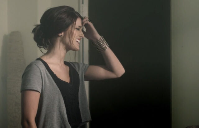 File:Cassadee-pope-candles-video.jpeg