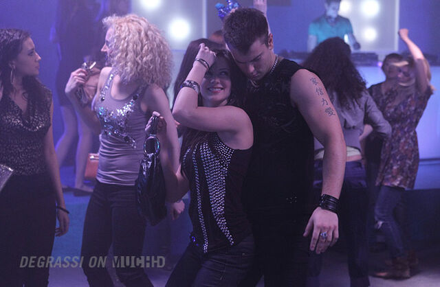 File:Degrassi-episode-1110-16.jpg