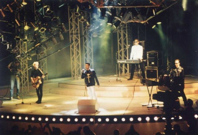 File:Peters-pop-show-2.jpg