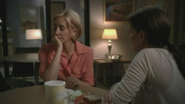 File:Lynette apologizes.jpg
