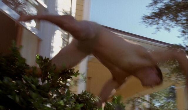 Fichier:John naked.jpg