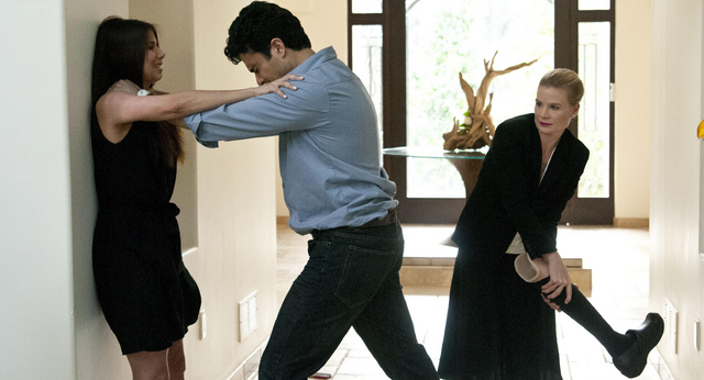 File:Devious Maids 1x05.png