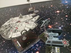 X-Wing Miniaturen im Büro.jpg