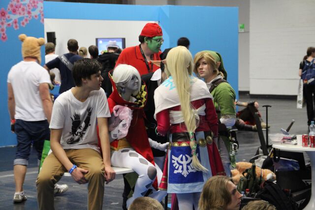 Datei:042Cosplay.jpeg