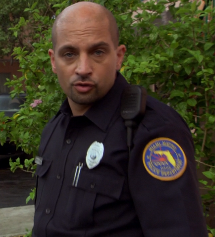 File:OfficerOliver.png