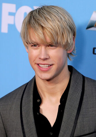 File:Chord+Overstreet+Premiere+20th+Century+Fox+uzhCy69ZIGjl.jpg