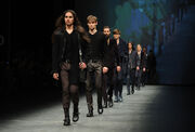 FW12-Milan-Mens-Black-Gold-catwalk-00