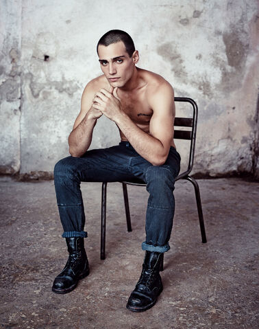 File:SS15-couture-thavar.jpg